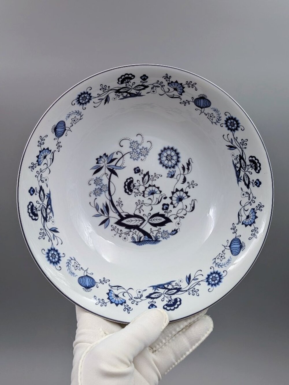 Vintage Mimosa Blue & White "French Onion" 9-Inch Round Serving Bowl